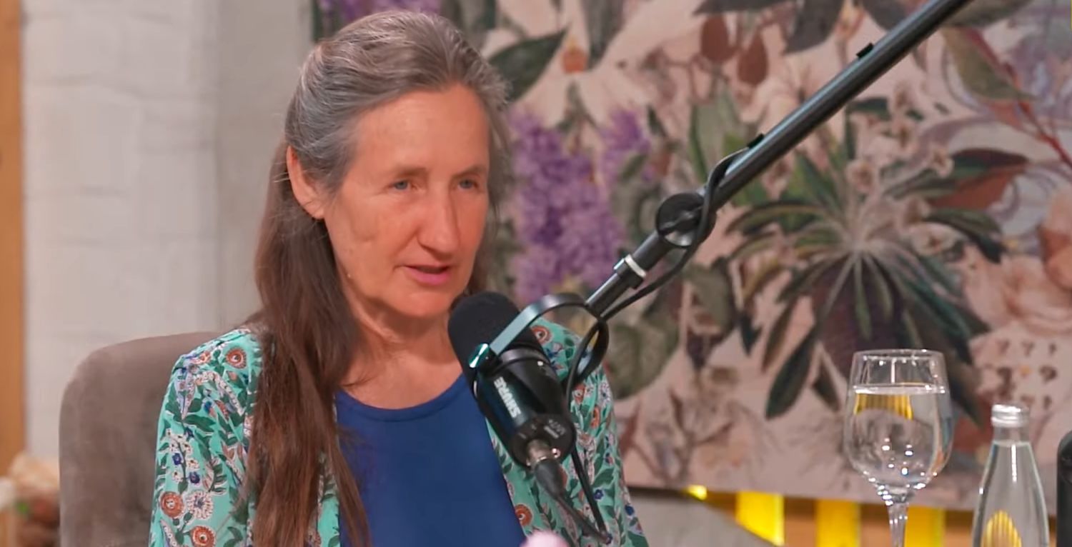 „HAJDE PRVO DA POČNEMO VIŠE VODE DA PIJEMO“ Barbara O’Neill o zdravim navikama i greškama koje ljudi prave! (VIDEO)
