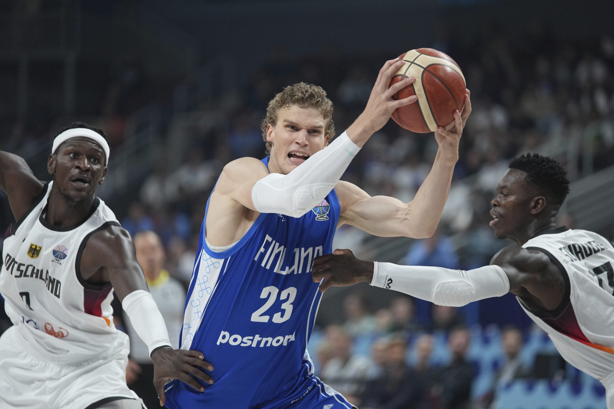 KRAJ FINSKE BAJKE: Nemci prvi finalisti Evrobasketa!