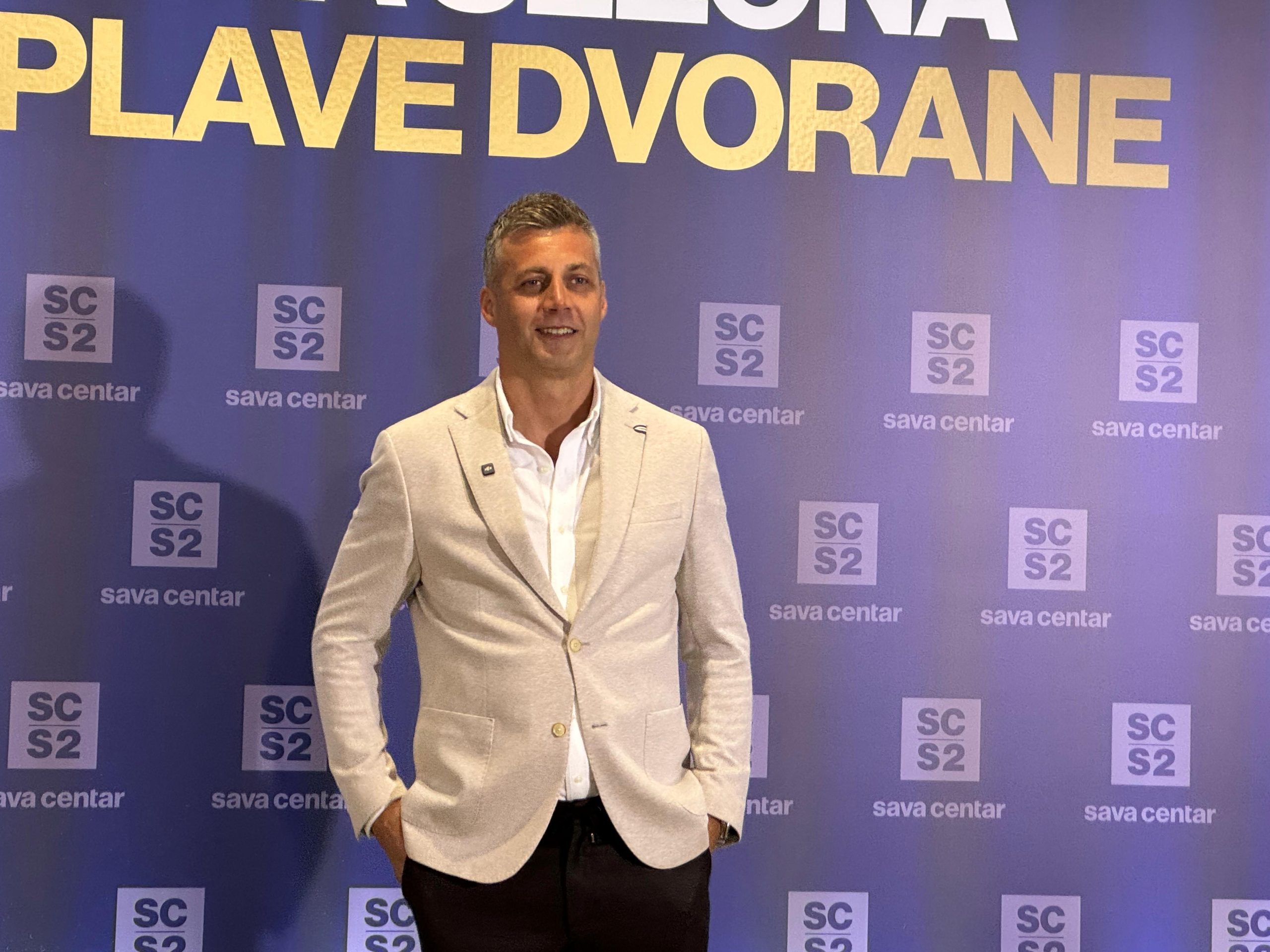 „SAN SVAKOG OD NAS JE DA OVDE PEVA!“ Bojan Vasković progovorio o tremi i ritualima pred nastup!