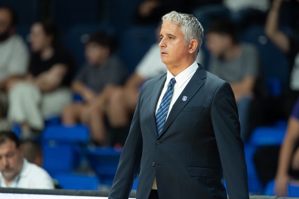 Efes savladao Barselonu u poslednjoj sekundi