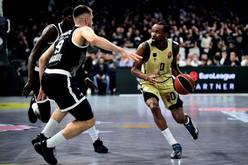 Vil Klajburn presudio Partizanu