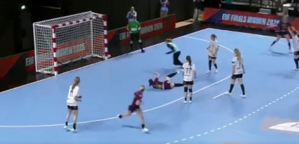 Bizarno sudija gol rukomet