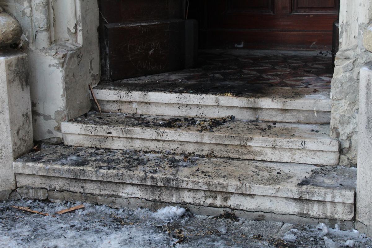 Požar u crkvi u Novom Sadu